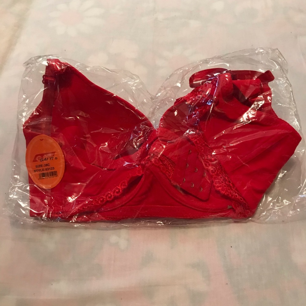 New Red bra